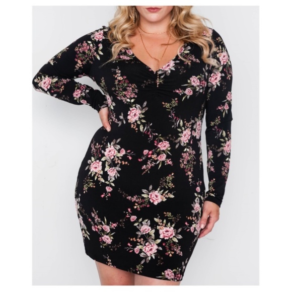 scarlettsbags Dresses & Skirts - Floral Bodycon Mini Dress Plus Size 2x 3x
